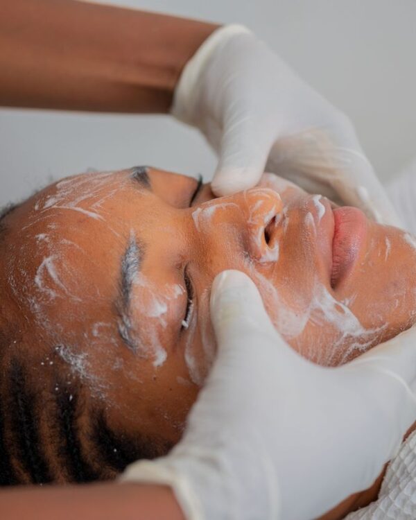 Basic Care Facial treatment at Mobecca